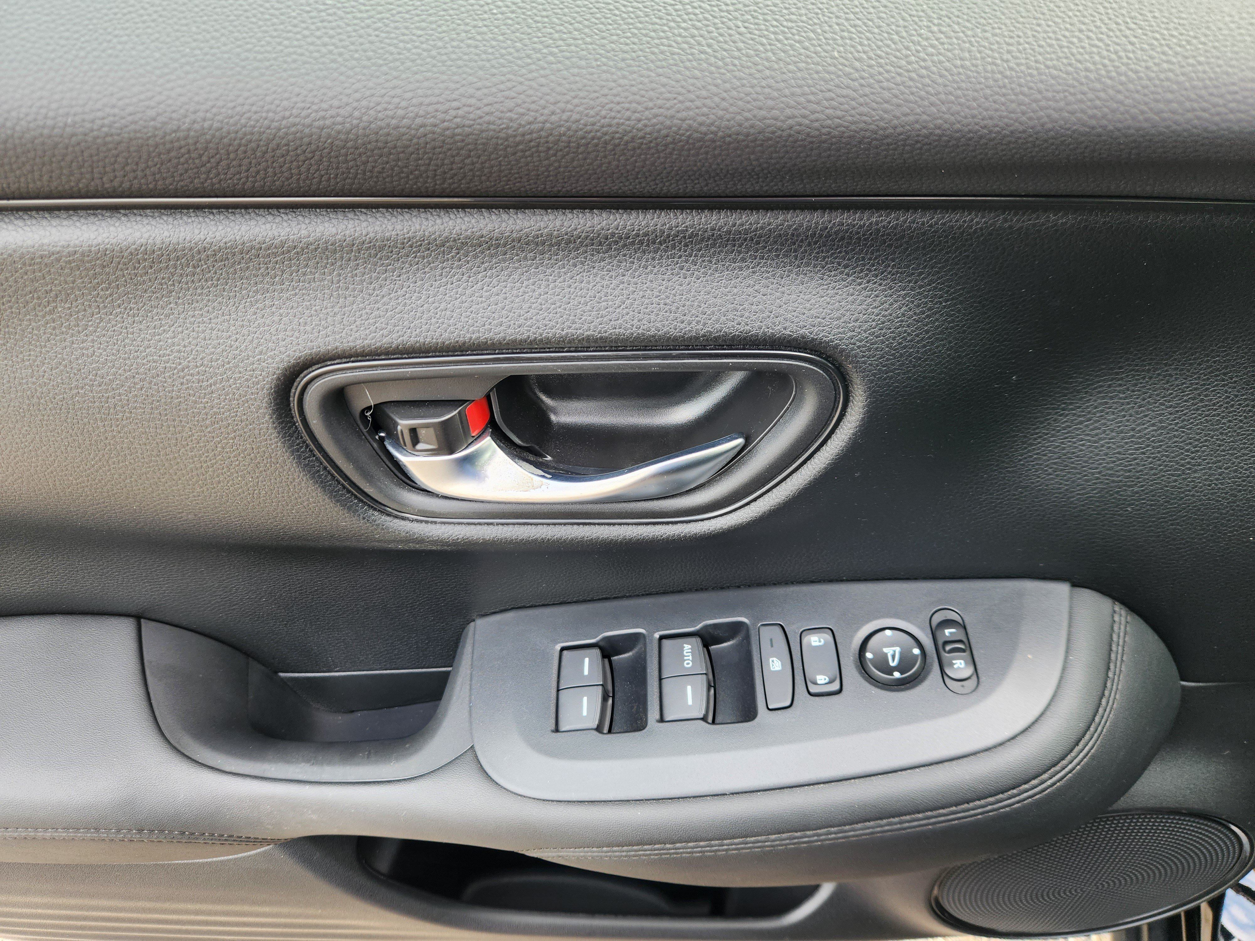 Certified 2024 Honda HR-V LX image 16