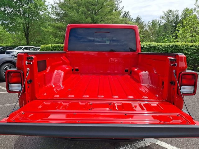 Used 2025 Jeep Gladiator Sport AWD/4WD image 27
