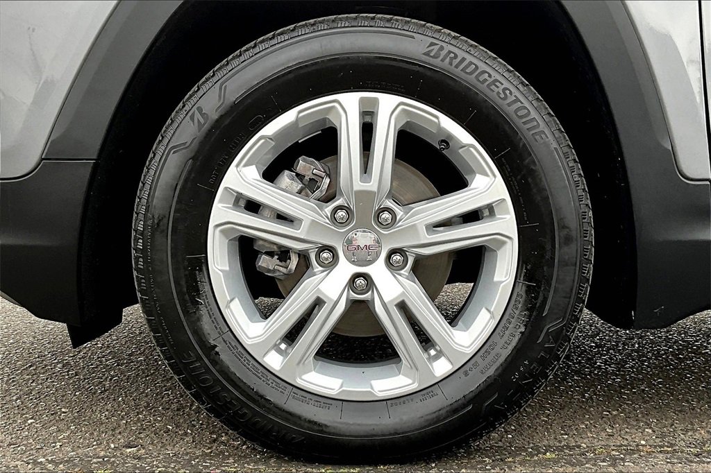 Used 2021 GMC Terrain SLE image 12