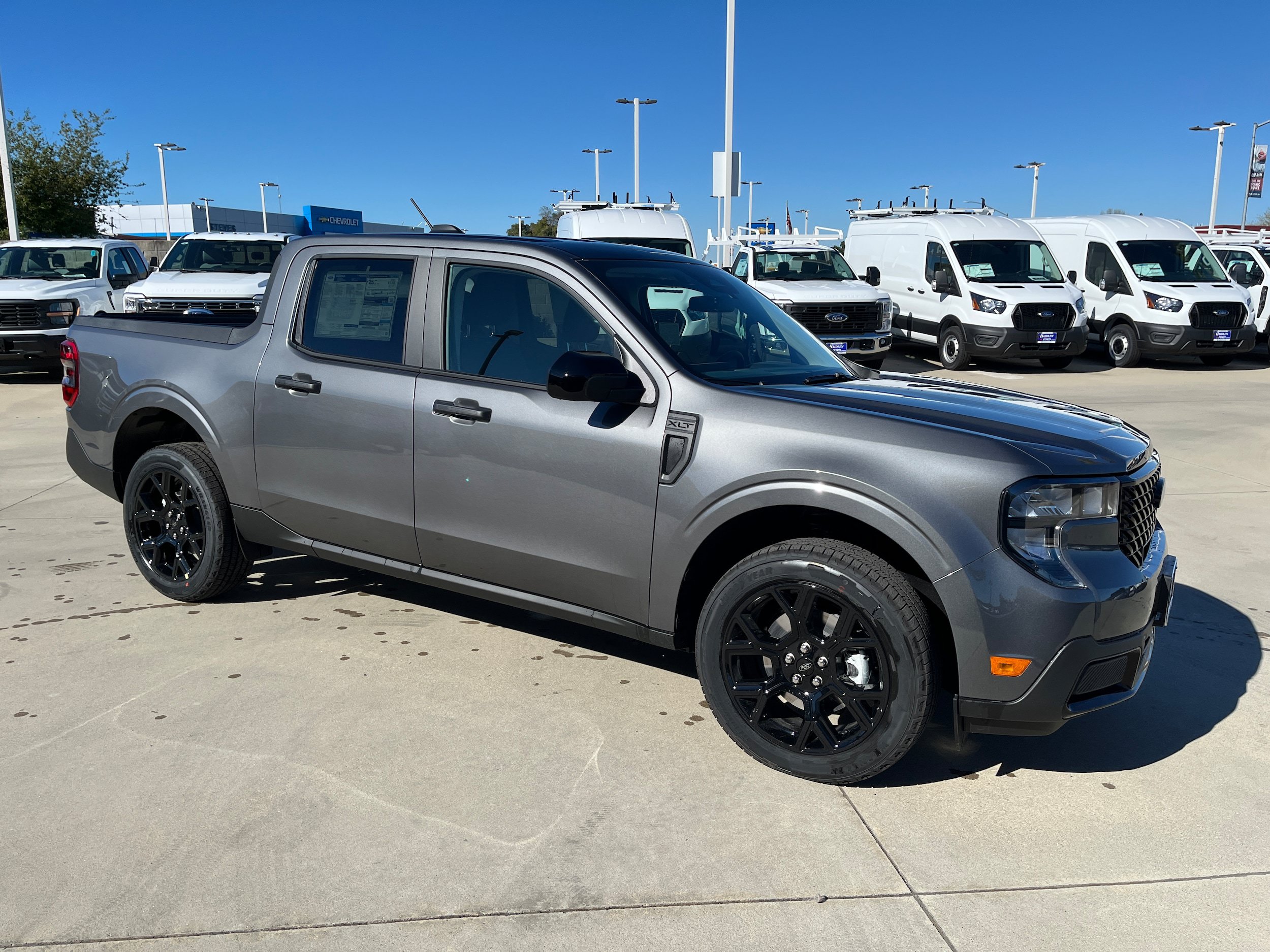 New 2025 Ford Maverick XLT w/ XLT Luxury Package AWD/4WD image 4