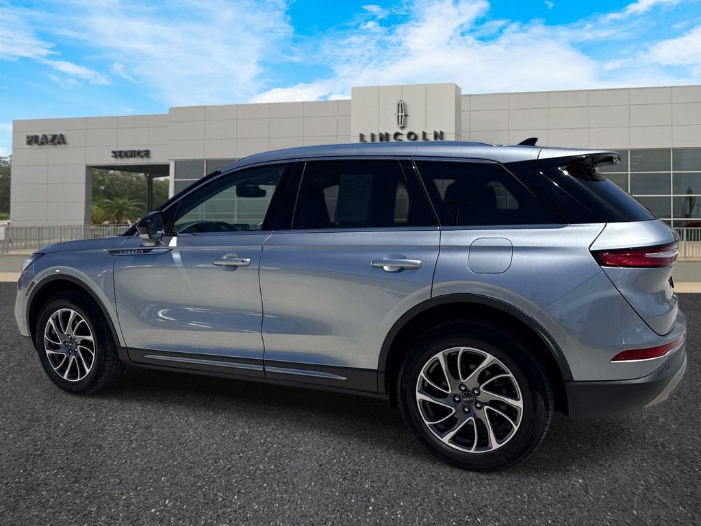 Certified 2022 Lincoln Corsair AWD w/ Equipment Group 101A image 5