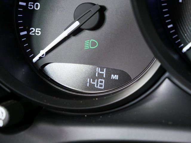 New 2026 Porsche Macan image 12