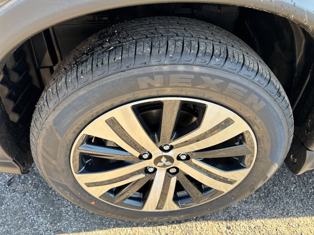New 2027 Mitsubishi Outlander Sport SE FWD image 38