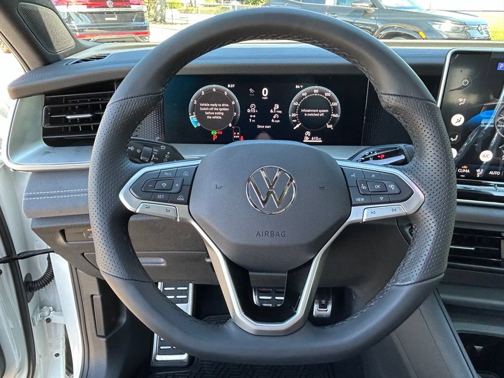 New 2026 Volkswagen Tiguan SE R-Line FWD image 19