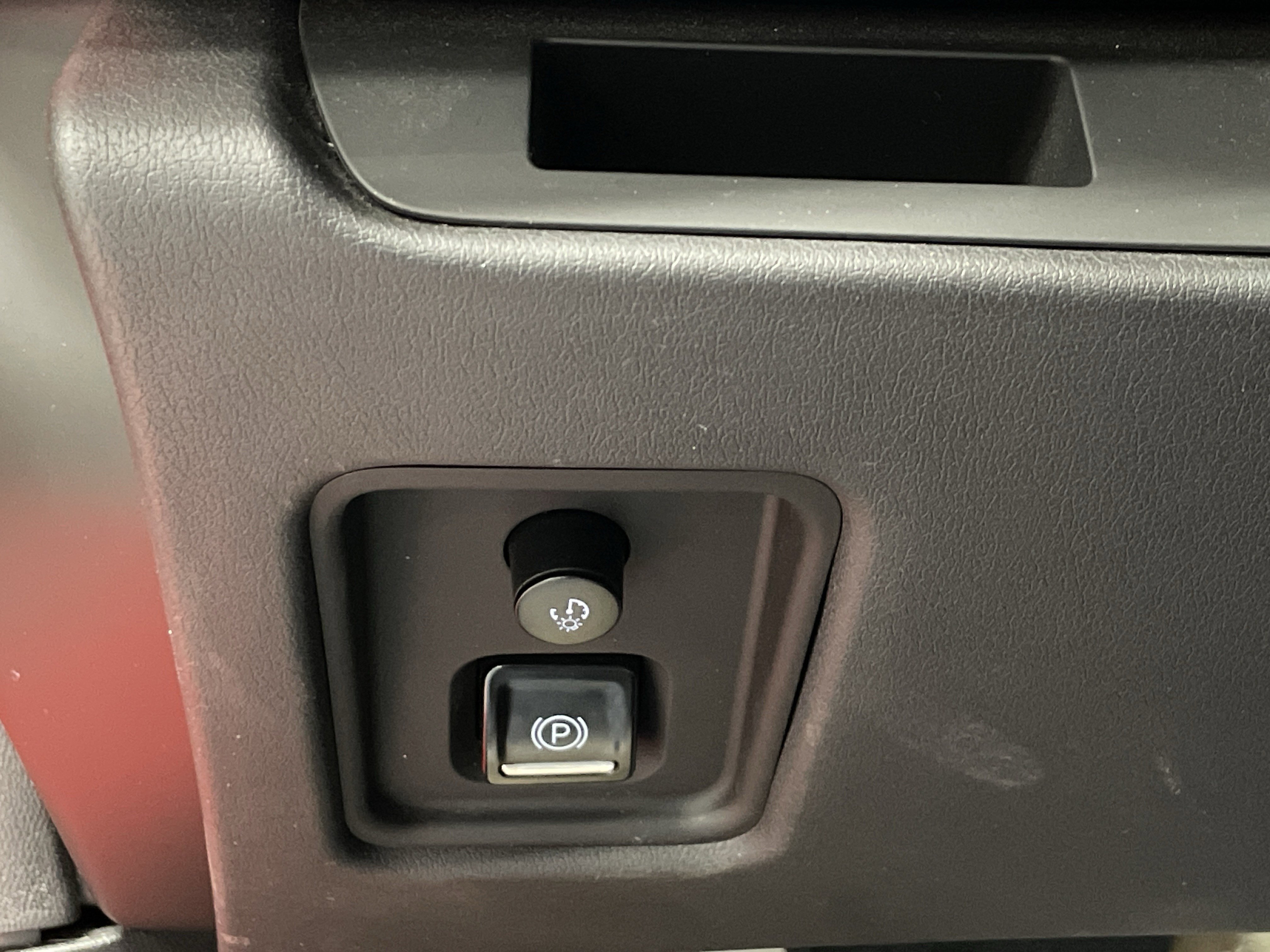 Used 2021 Chevrolet Corvette 1LT image 28