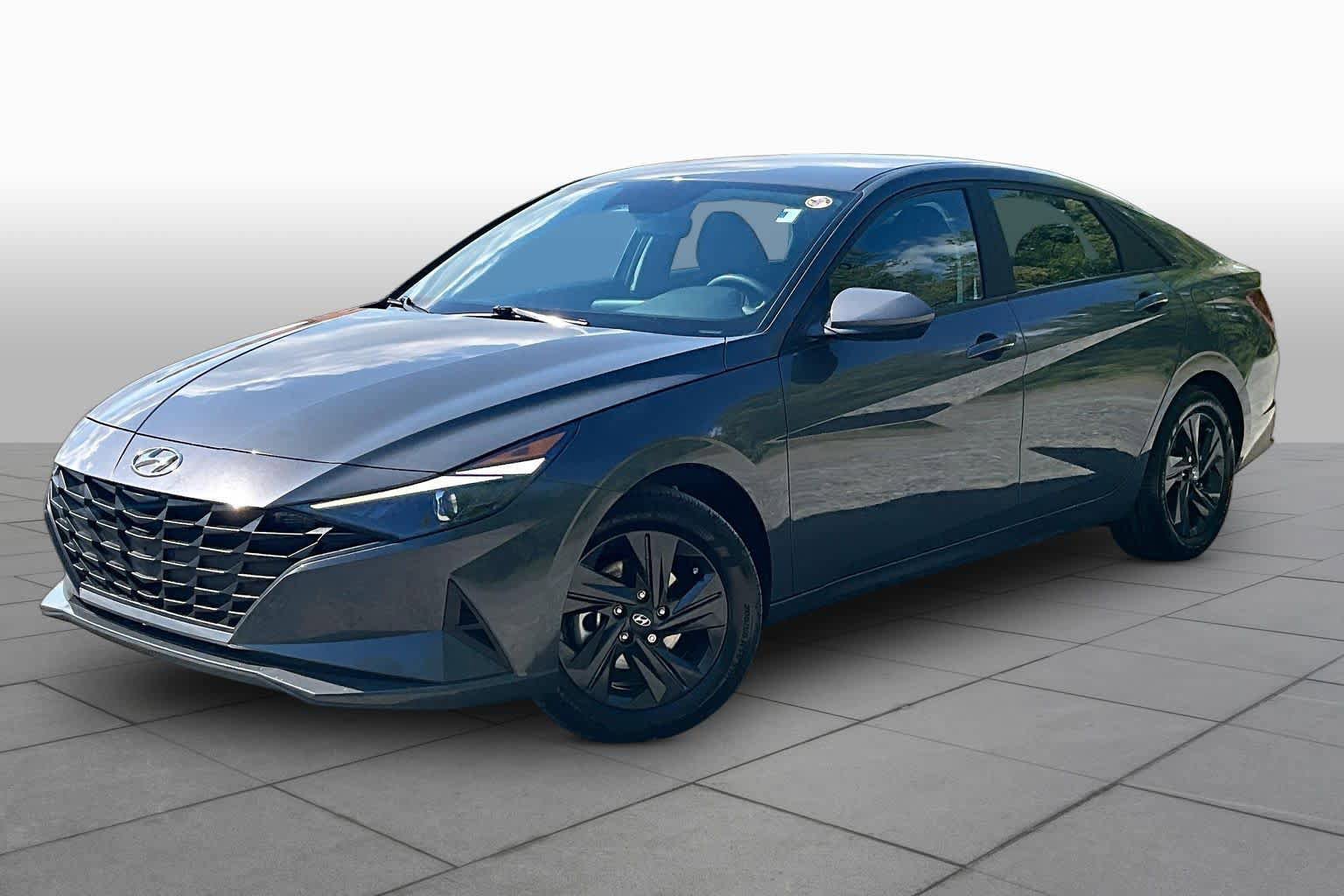 Used 2023 Hyundai Elantra SEL FWD image 1