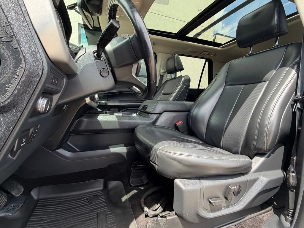Used 2022 Ford Expedition XLT AWD/4WD image 10