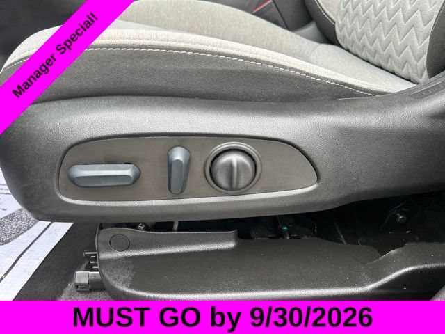 Used 2022 Chevrolet Equinox LT FWD image 16