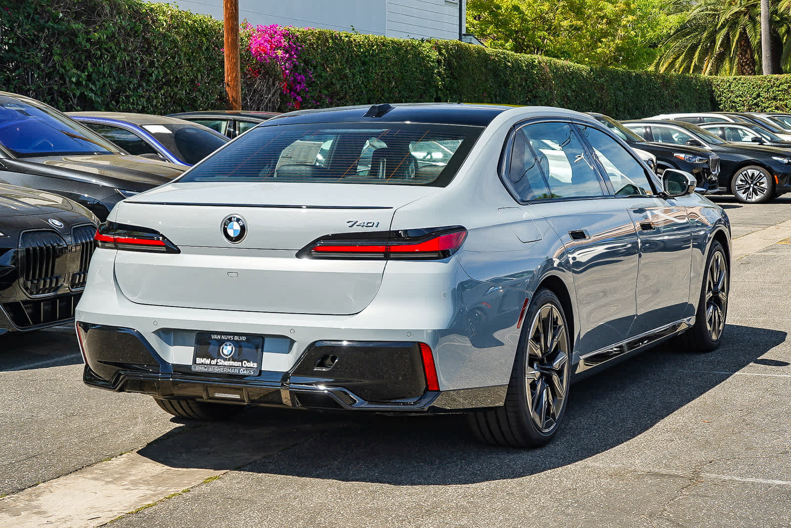 New 2026 BMW 740i image 4