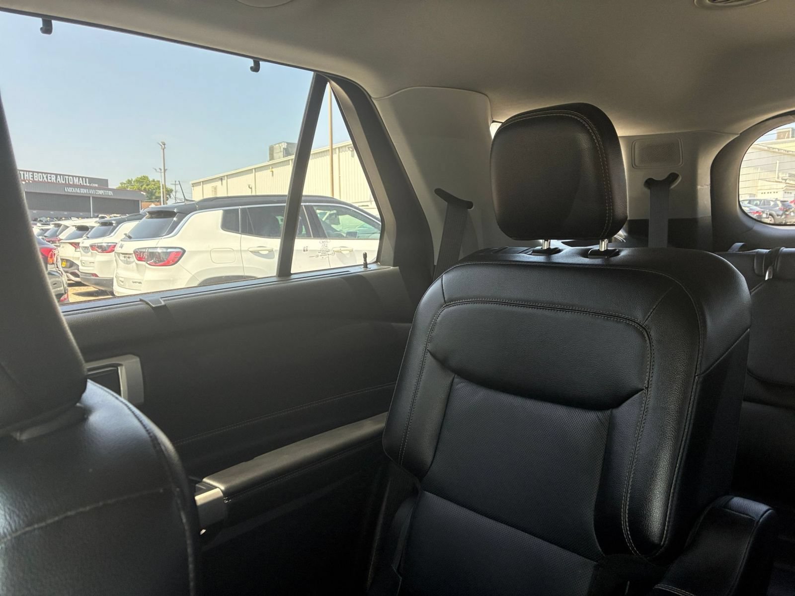 Used 2024 Ford Explorer Limited RWD image 29