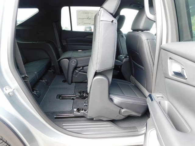 New 2026 Chevrolet Traverse LT w/ Enhanced Driving Package image 30