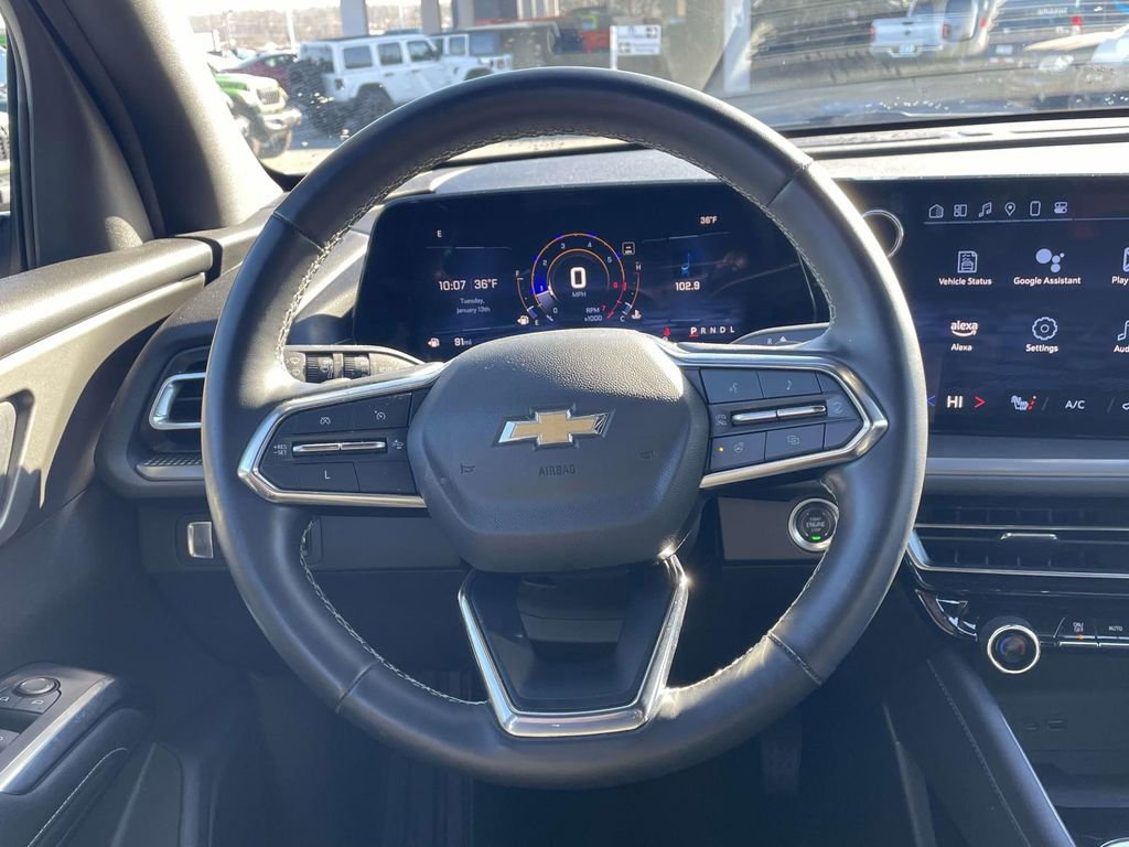 Used 2024 Chevrolet Traverse LT image 22