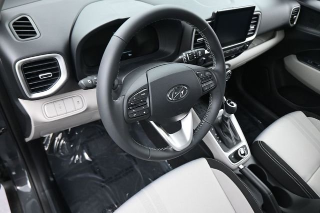 New 2026 Hyundai Venue SEL FWD image 16