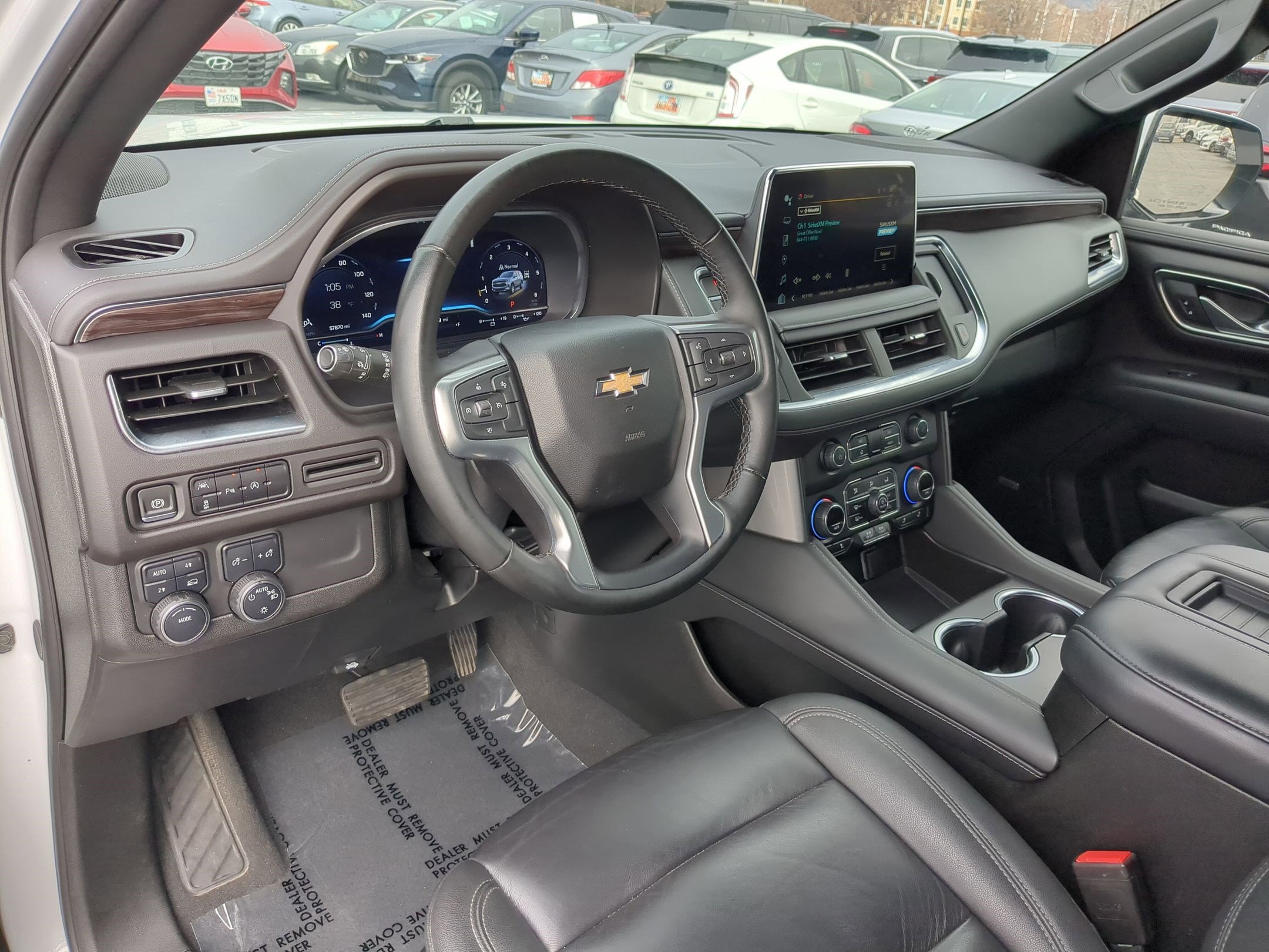 Used 2024 Chevrolet Suburban LT image 16