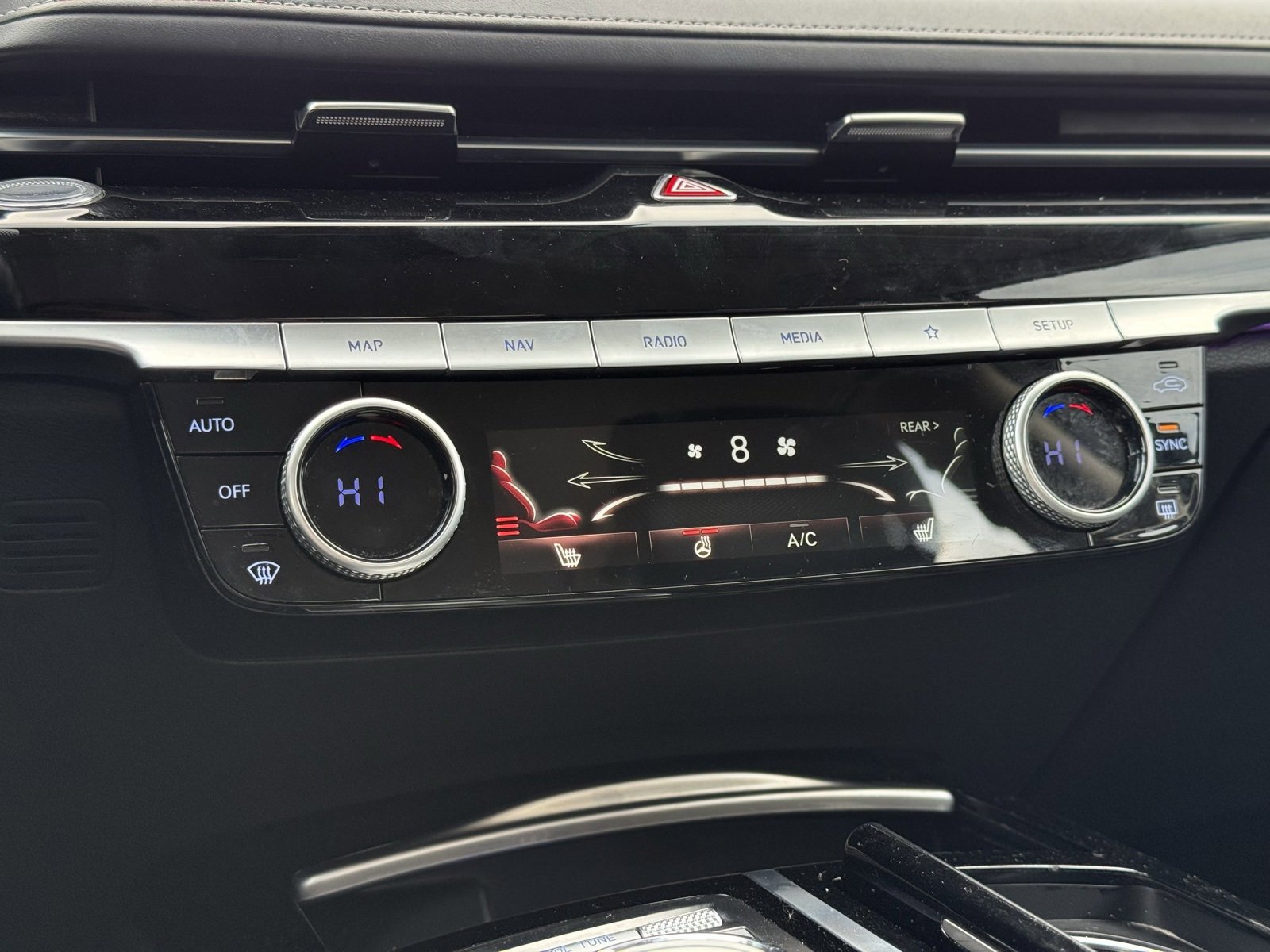 Used 2023 Genesis G80 2.5T image 16