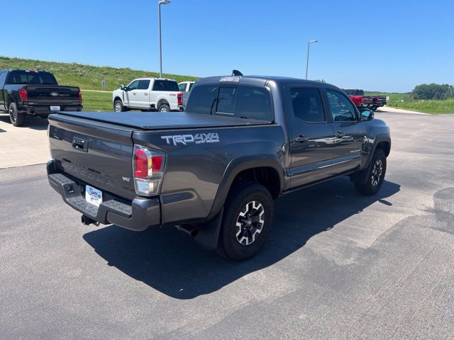 Used 2022 Toyota Tacoma TRD Off-Road w/ Technology Package AWD/4WD image 5