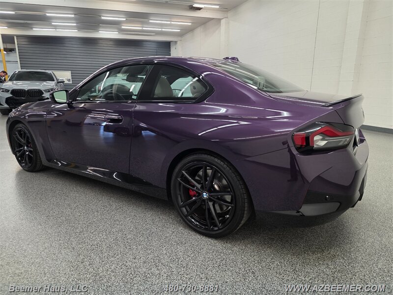 Used 2024 BMW 230i Coupe w/ Premium Package RWD image 5