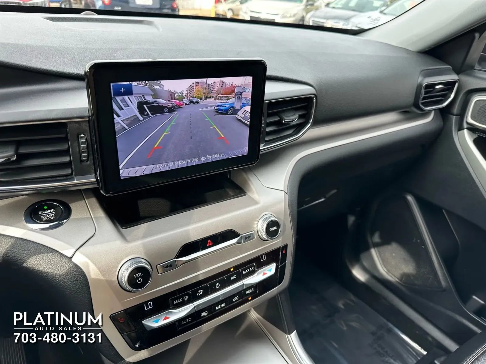 Used 2021 Ford Explorer XLT w/ Equipment Group 202A image 12