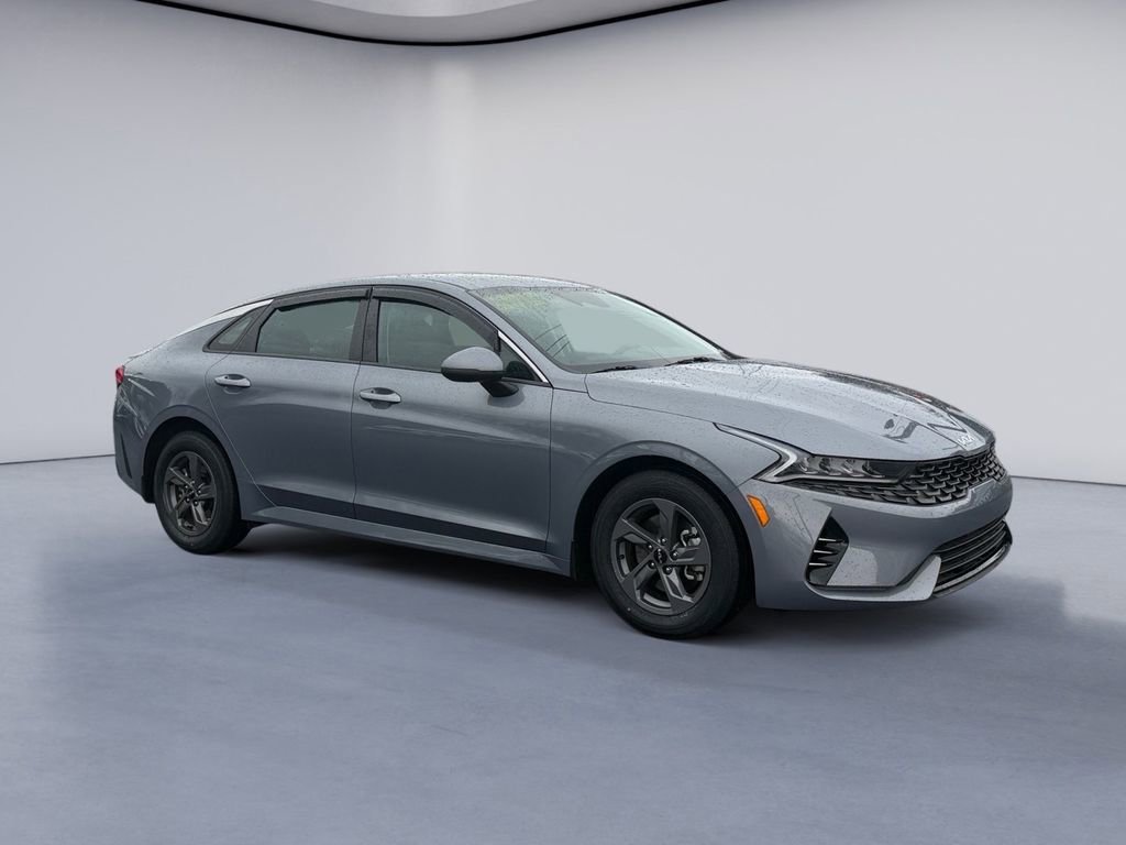 Used 2022 Kia K5 LX image 7