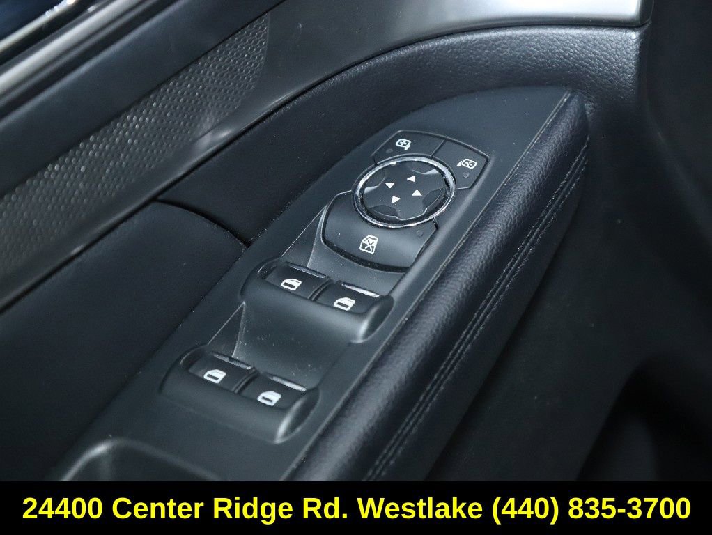 Used 2018 Ford Explorer XLT image 17