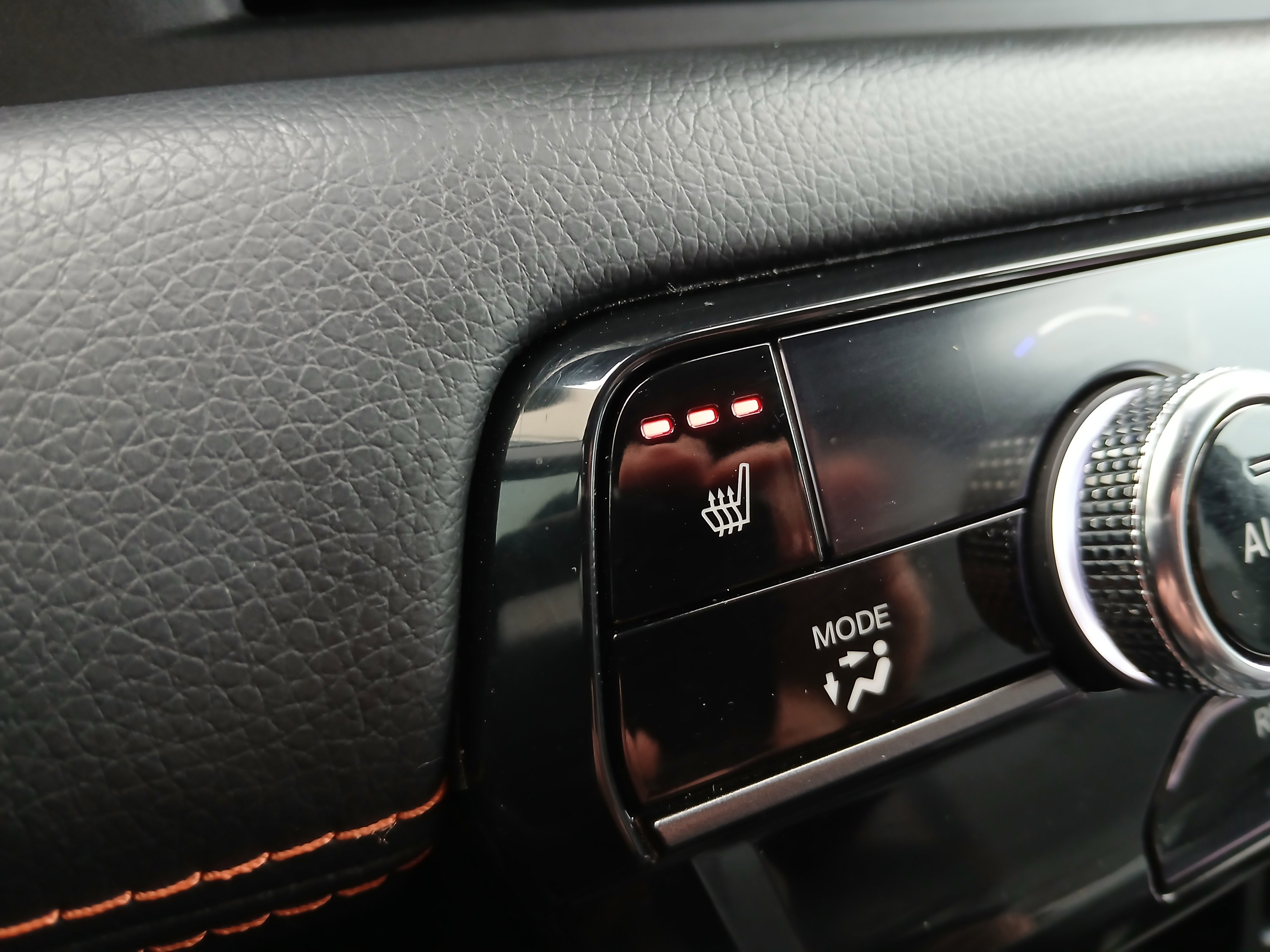 Used 2025 Honda Pilot TrailSport image 16