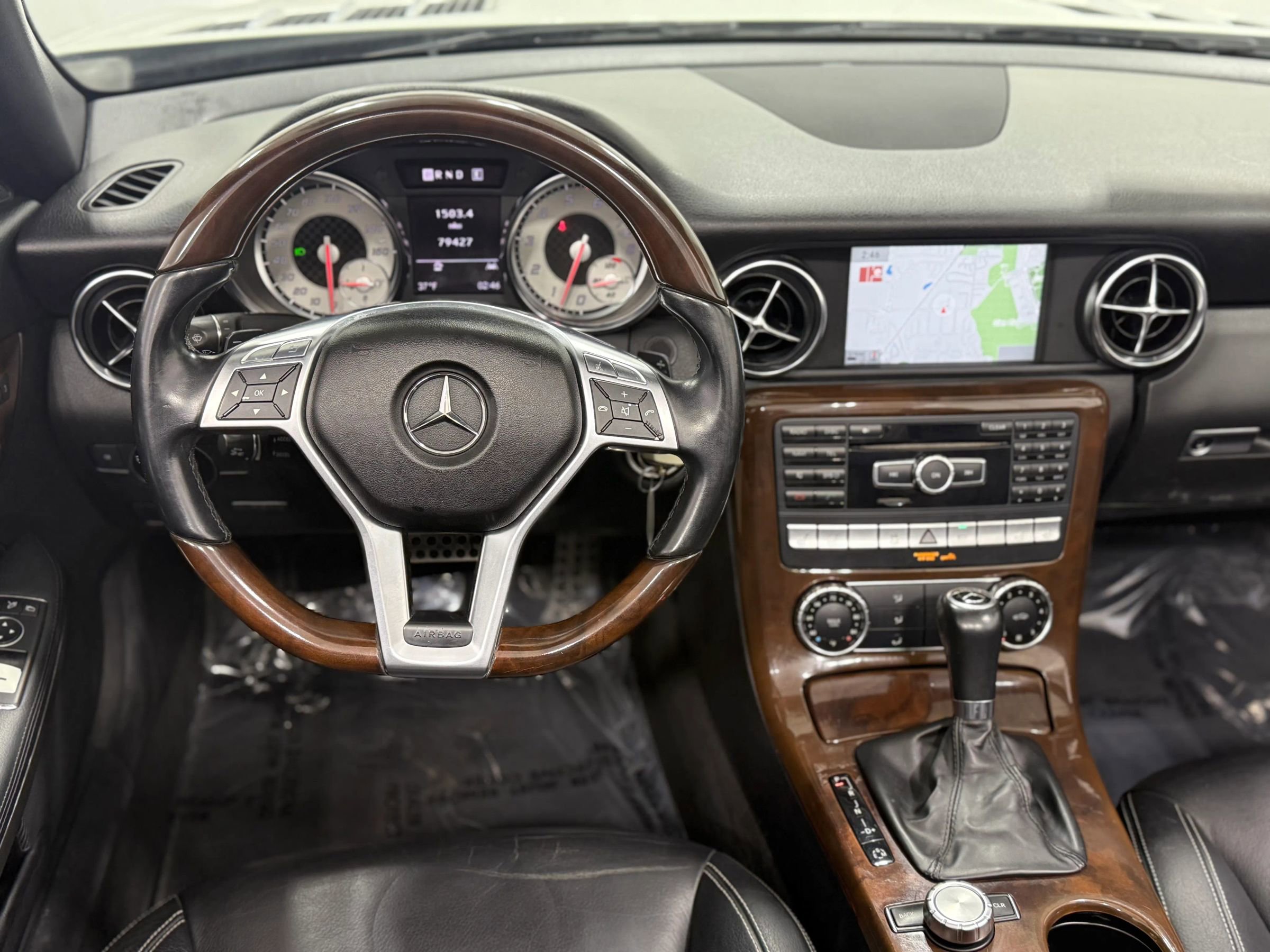 Used 2013 Mercedes-Benz SLK 350 image 19