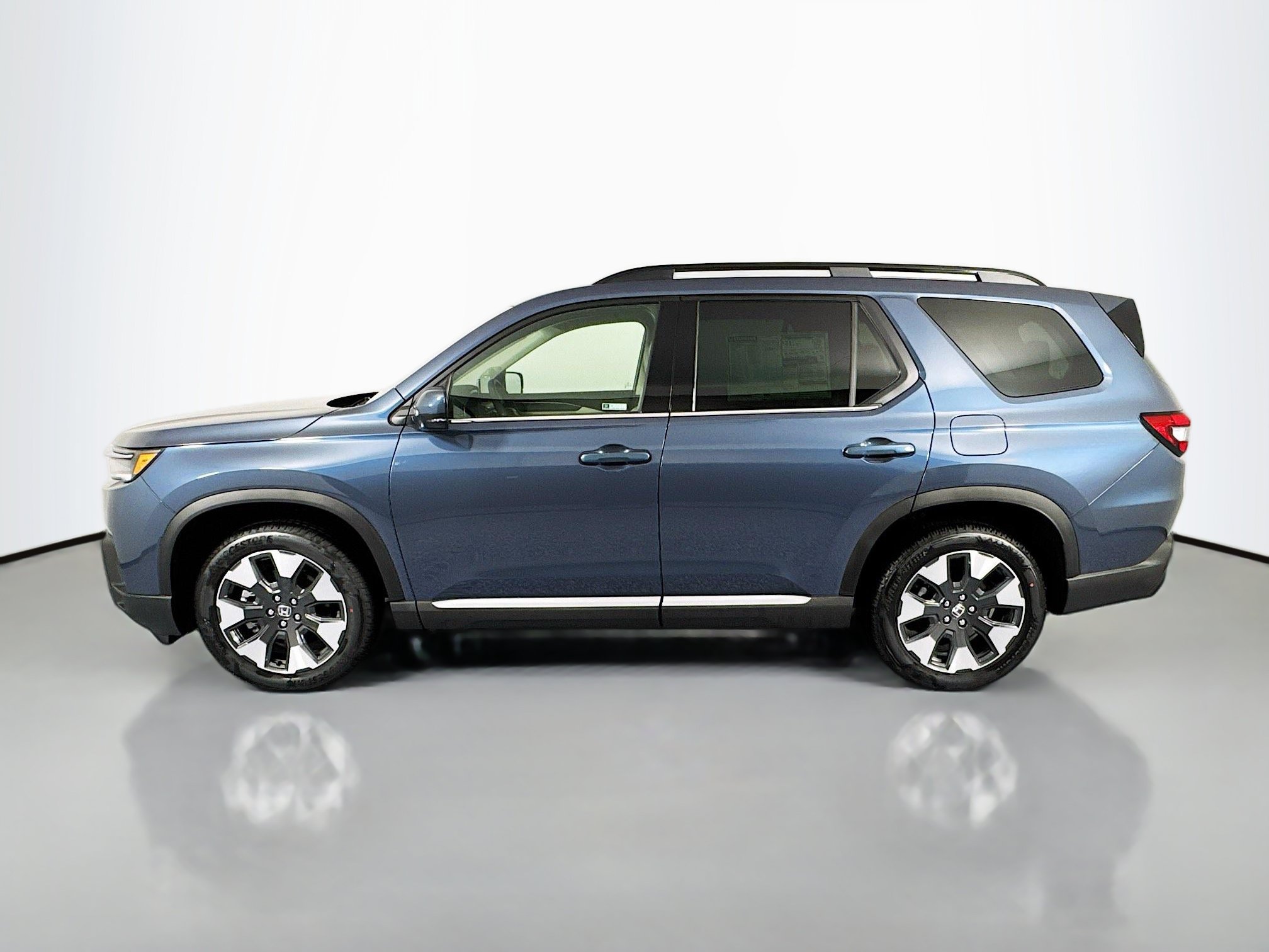 New 2026 Honda Pilot Touring image 8