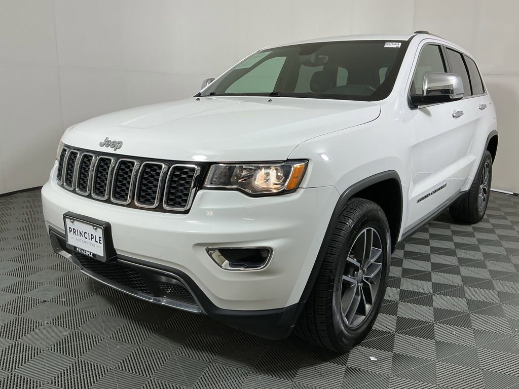 Used 2017 Jeep Grand Cherokee Limited AWD/4WD image 2