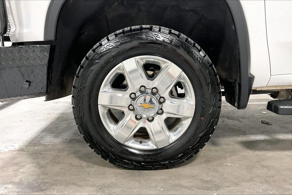 Used 2022 Chevrolet Silverado 2500 LTZ w/ LTZ Plus Package AWD/4WD image 10