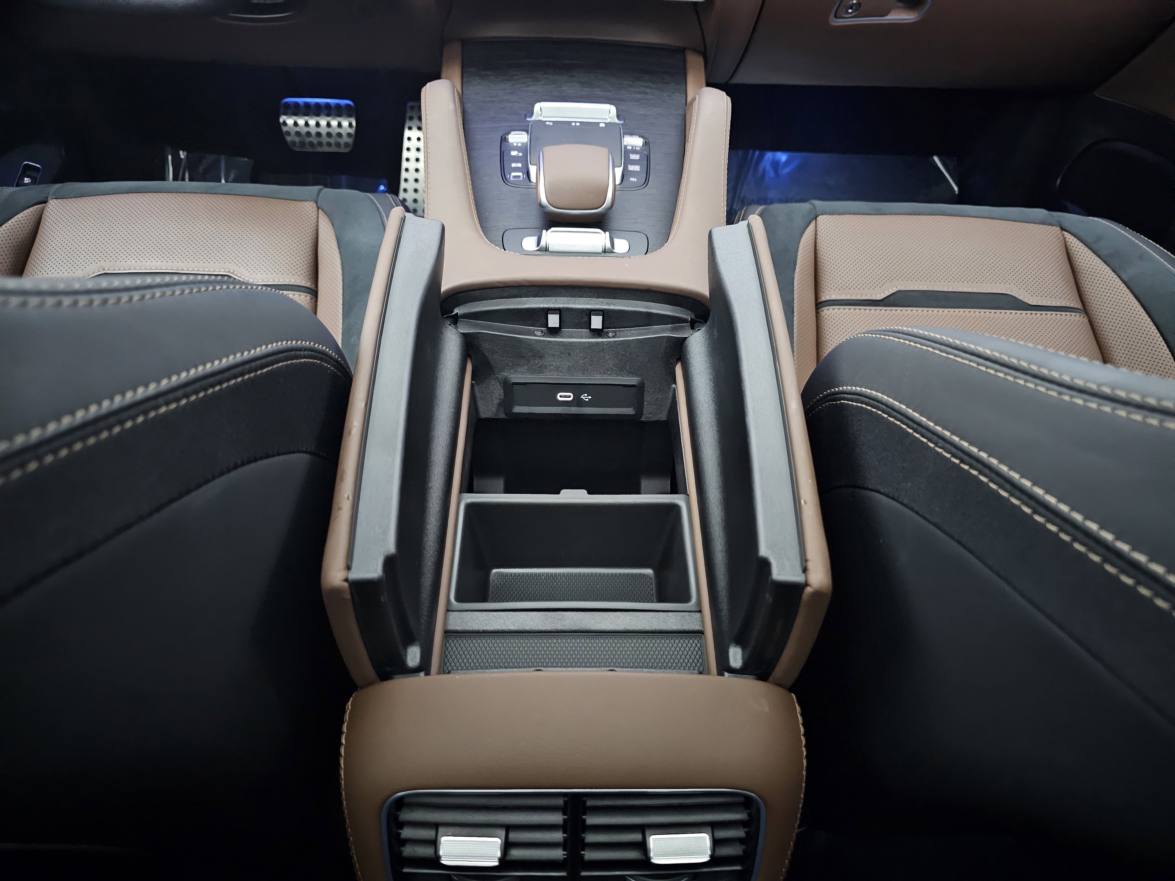 Certified 2025 Mercedes-Benz GLE 53 AMG 4MATIC image 32