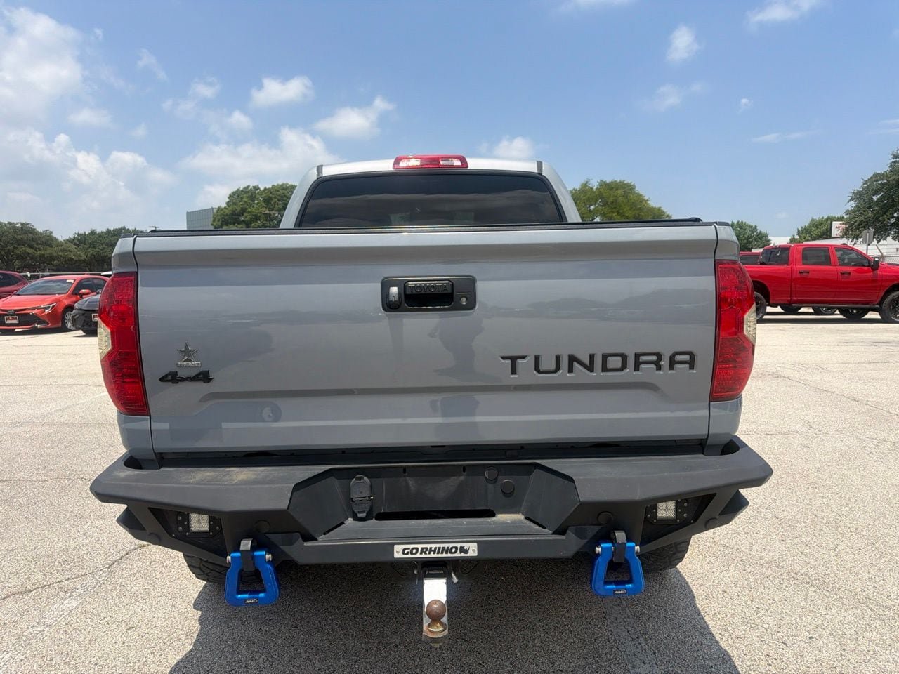 Used 2019 Toyota Tundra SR5 w/ SR5 Upgrade Package AWD/4WD image 16