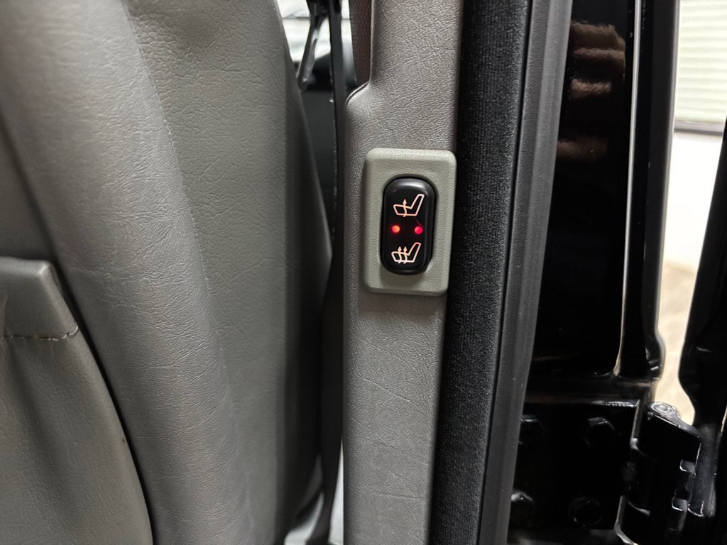 Used 2005 Mercedes-Benz G 500 image 30