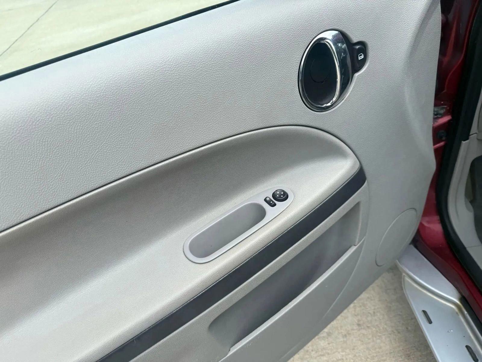 Used 2008 Chevrolet HHR LT image 18