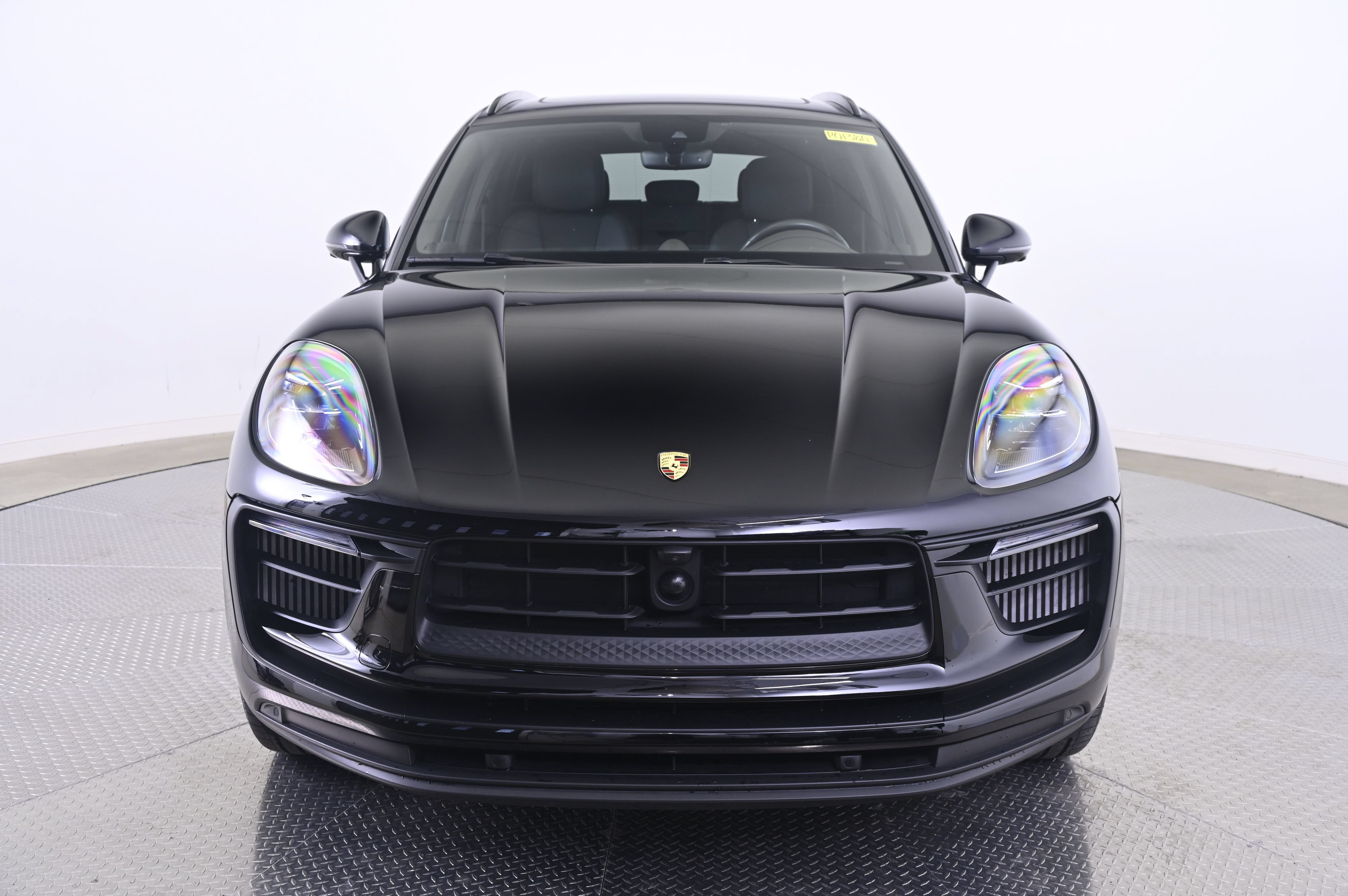 Certified 2024 Porsche Macan S AWD/4WD image 10