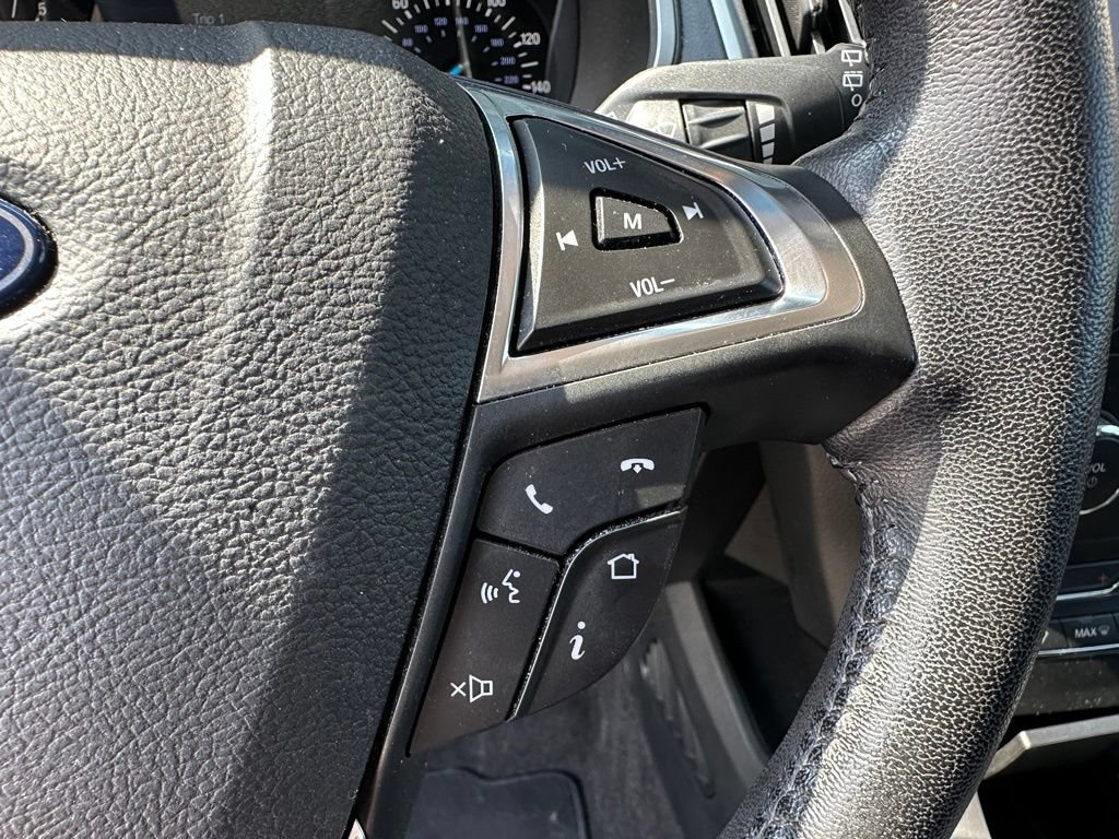 Used 2019 Ford Edge SEL FWD image 20