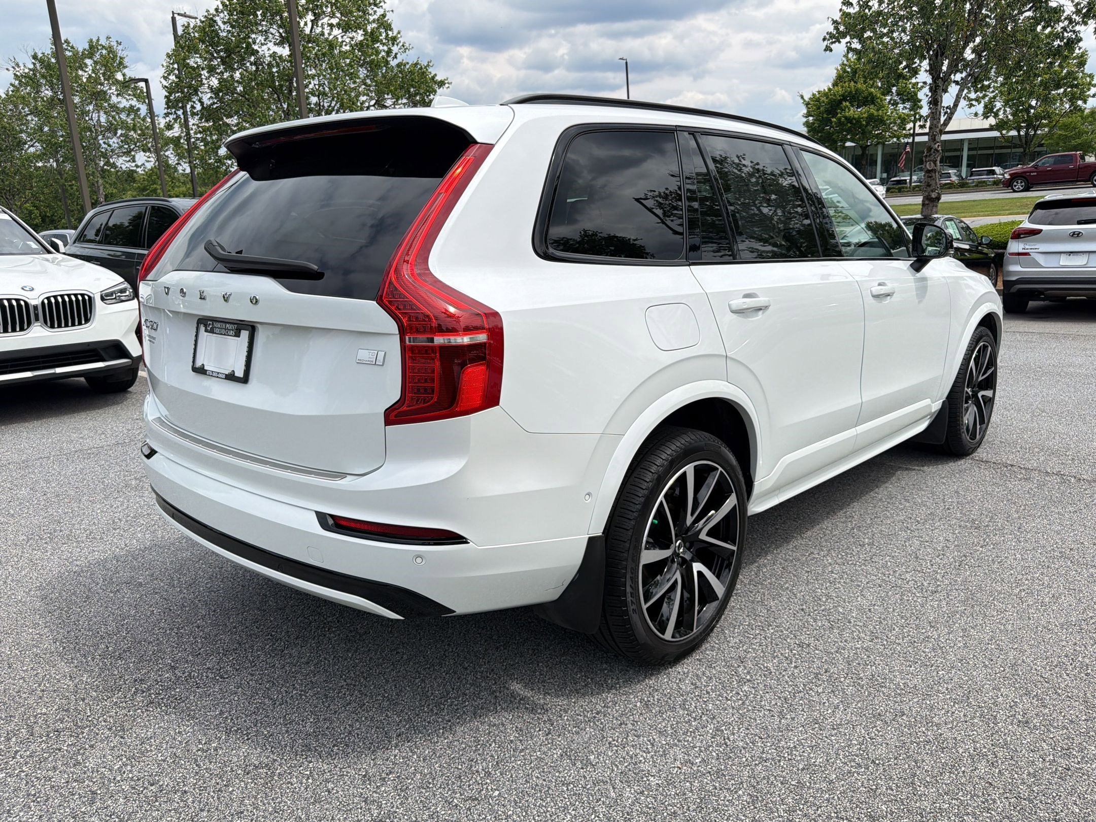 Certified 2023 Volvo XC90 T8 Ultimate w/ Lounge Package AWD/4WD image 9