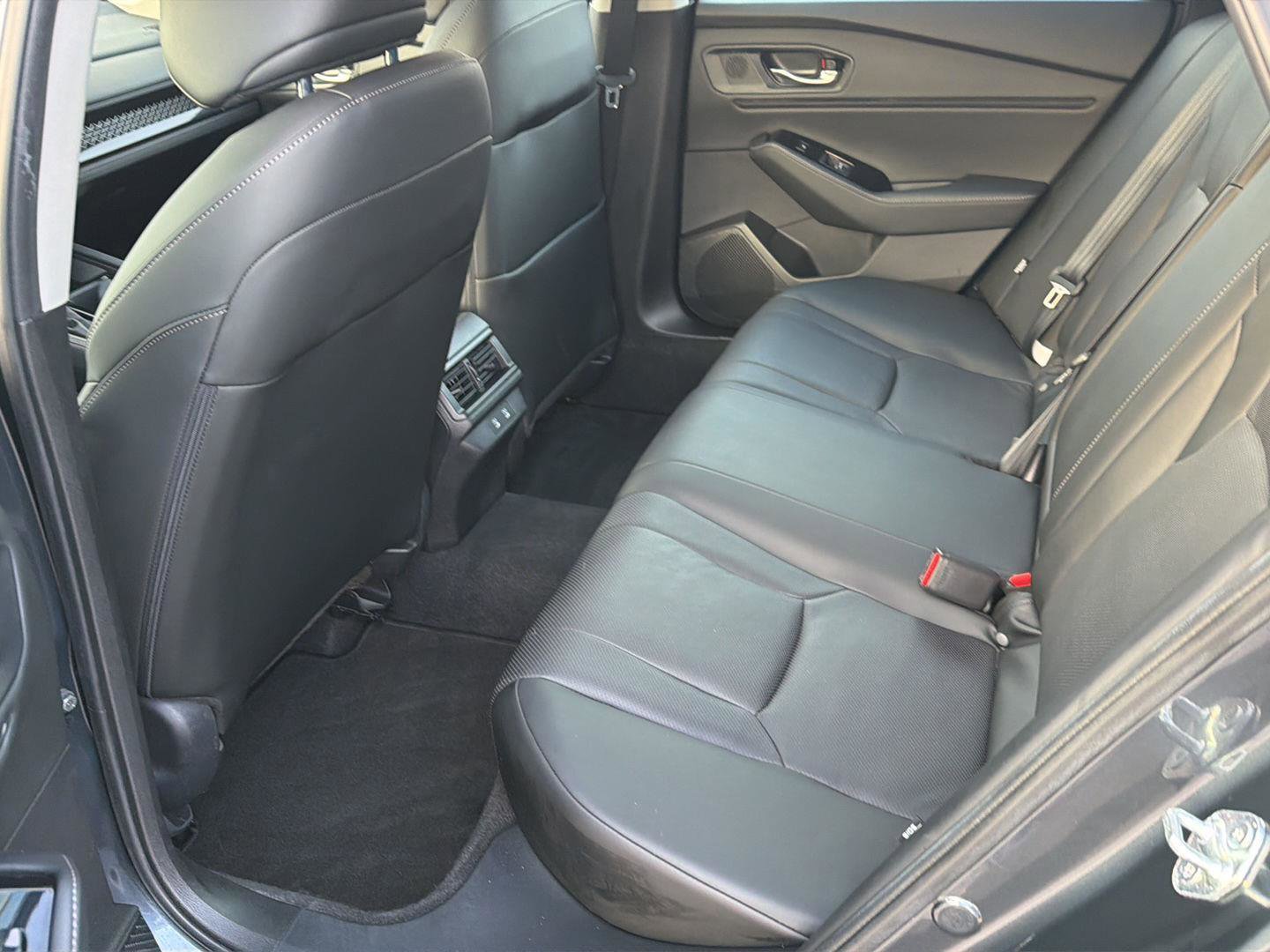 Used 2023 Honda Accord Touring image 11