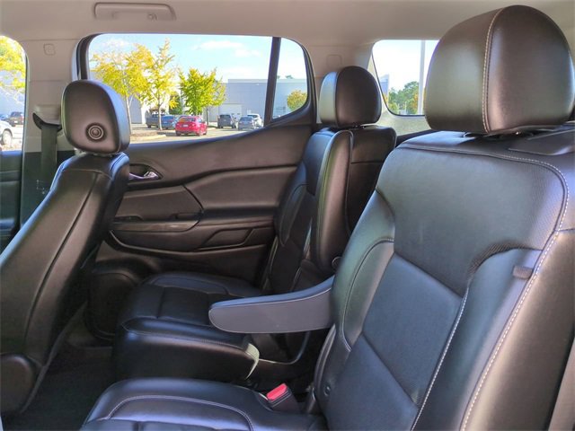 Used 2023 GMC Acadia SLT image 14