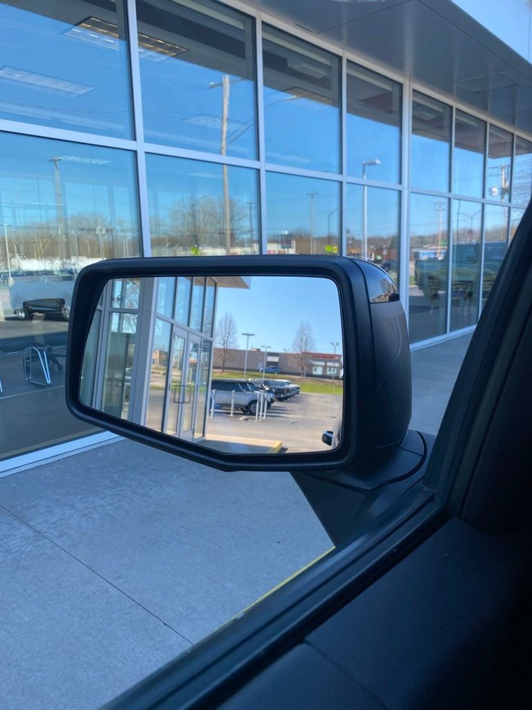 Used 2025 Chevrolet Silverado 1500 LT Trail Boss w/ LT Trail Boss Premium Package AWD/4WD image 16