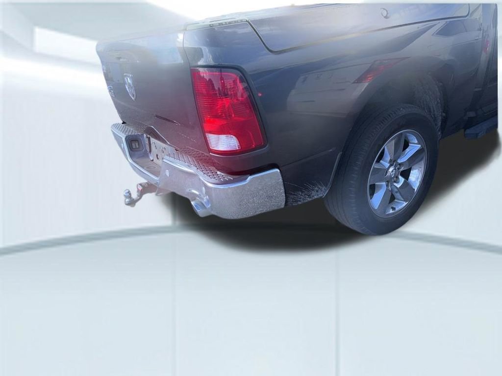 Used 2017 RAM 1500 Big Horn RWD image 16