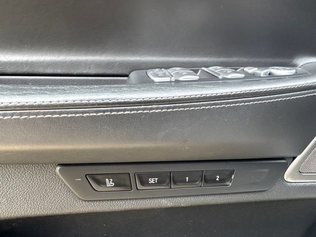 Used 2021 BMW 740i w/ Premium Package RWD image 19