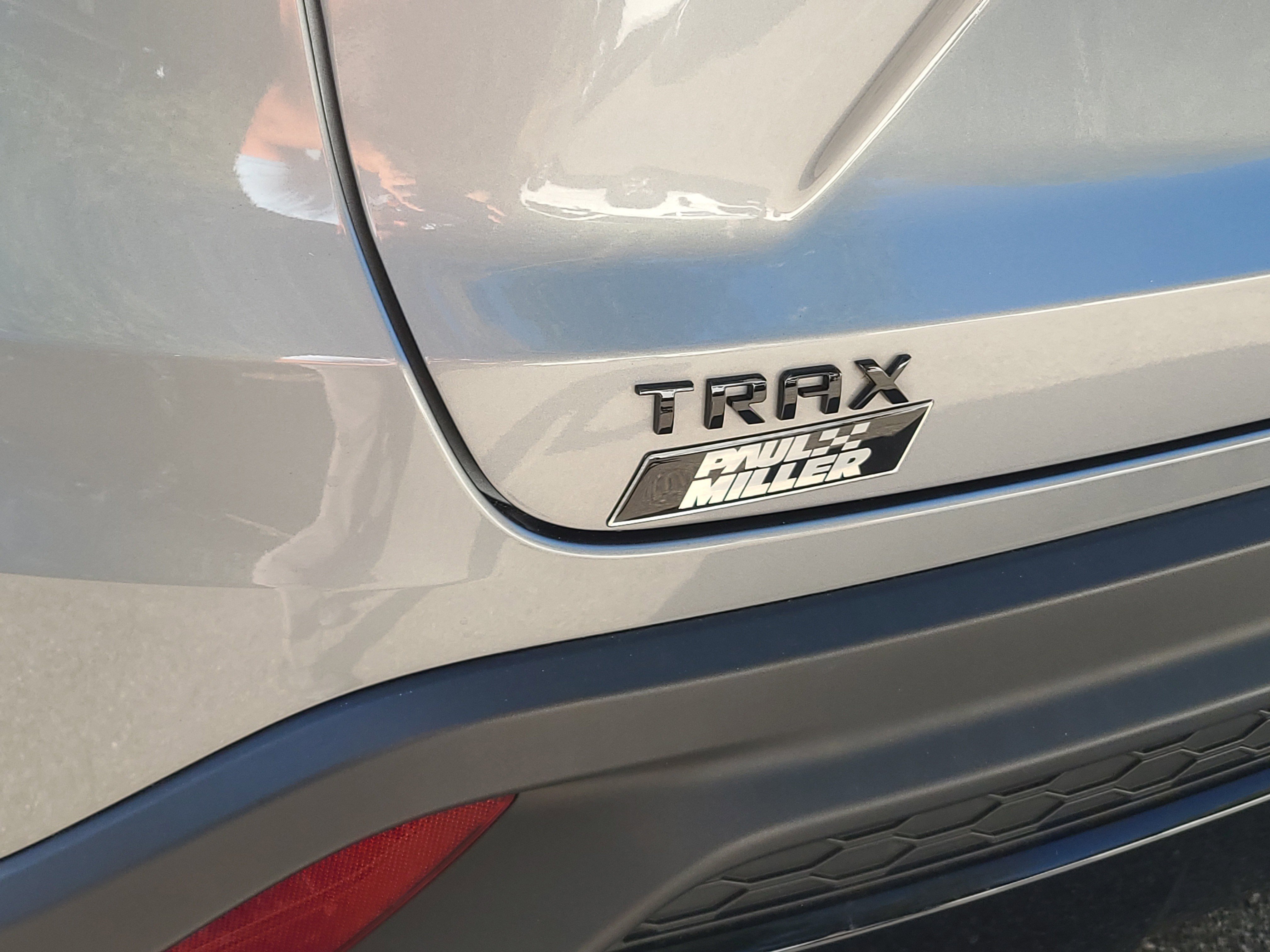 Used 2024 Chevrolet Trax RS image 29