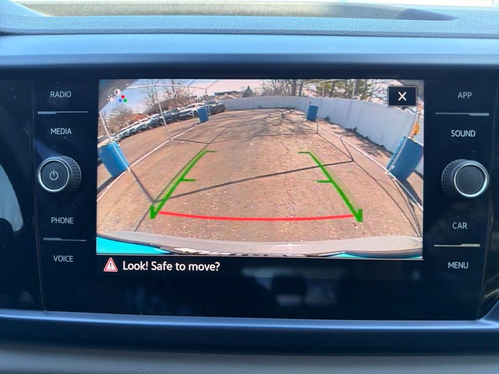 Used 2023 Volkswagen Taos SE image 28