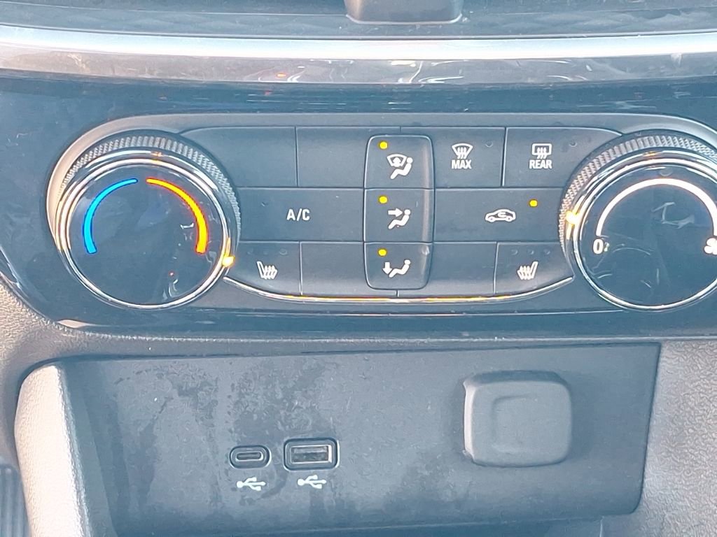 Certified 2024 Buick Encore GX Sport Touring w/ Comfort Package image 38