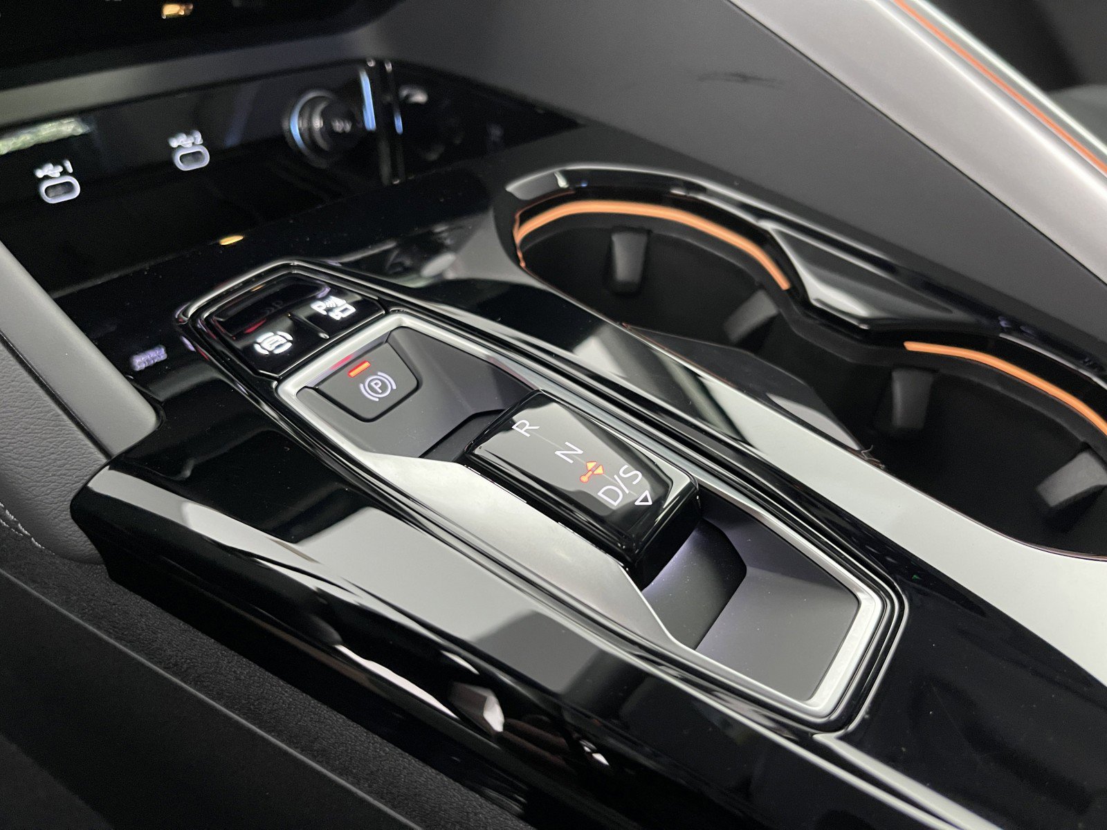 New 2025 Audi Q5 Premium image 34