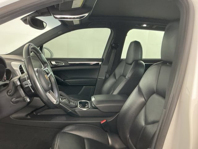 Used 2017 Porsche Cayenne AWD/4WD image 14