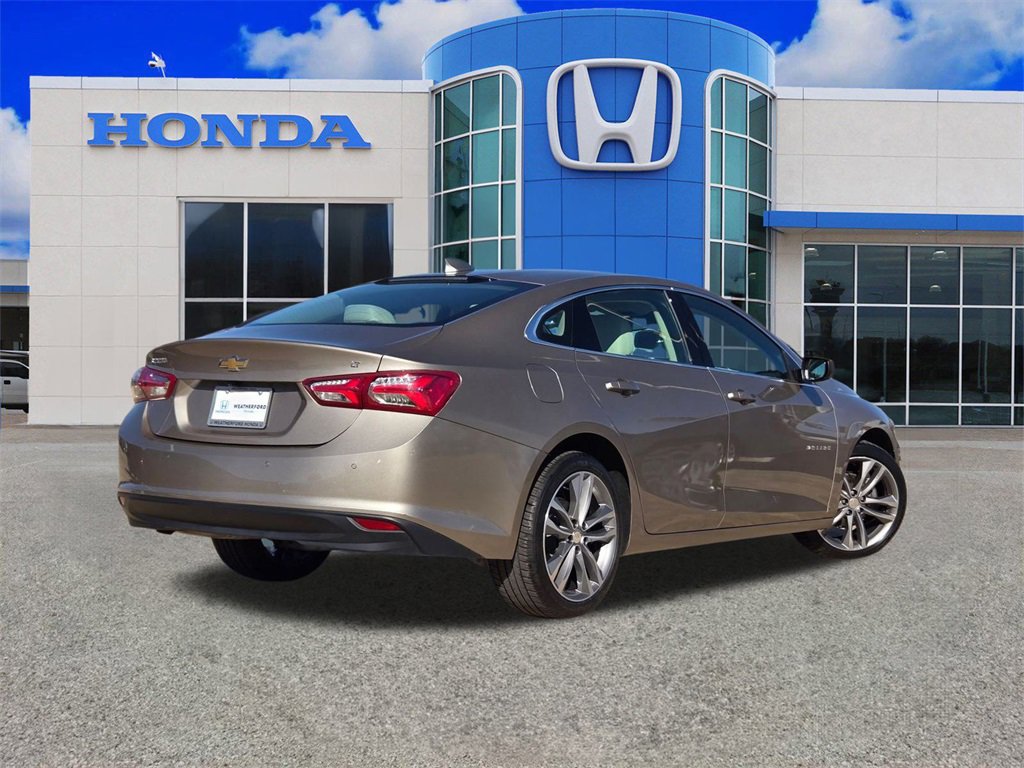 Used 2024 Chevrolet Malibu LT image 3