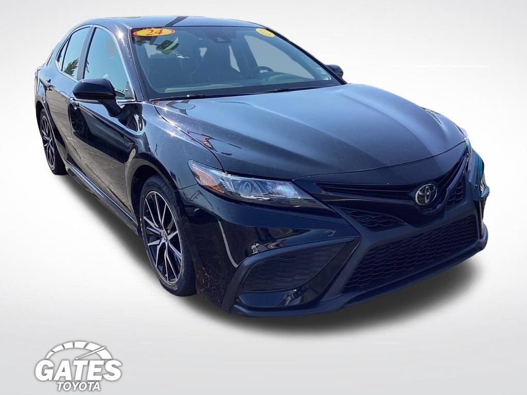 Used 2024 Toyota Camry SE