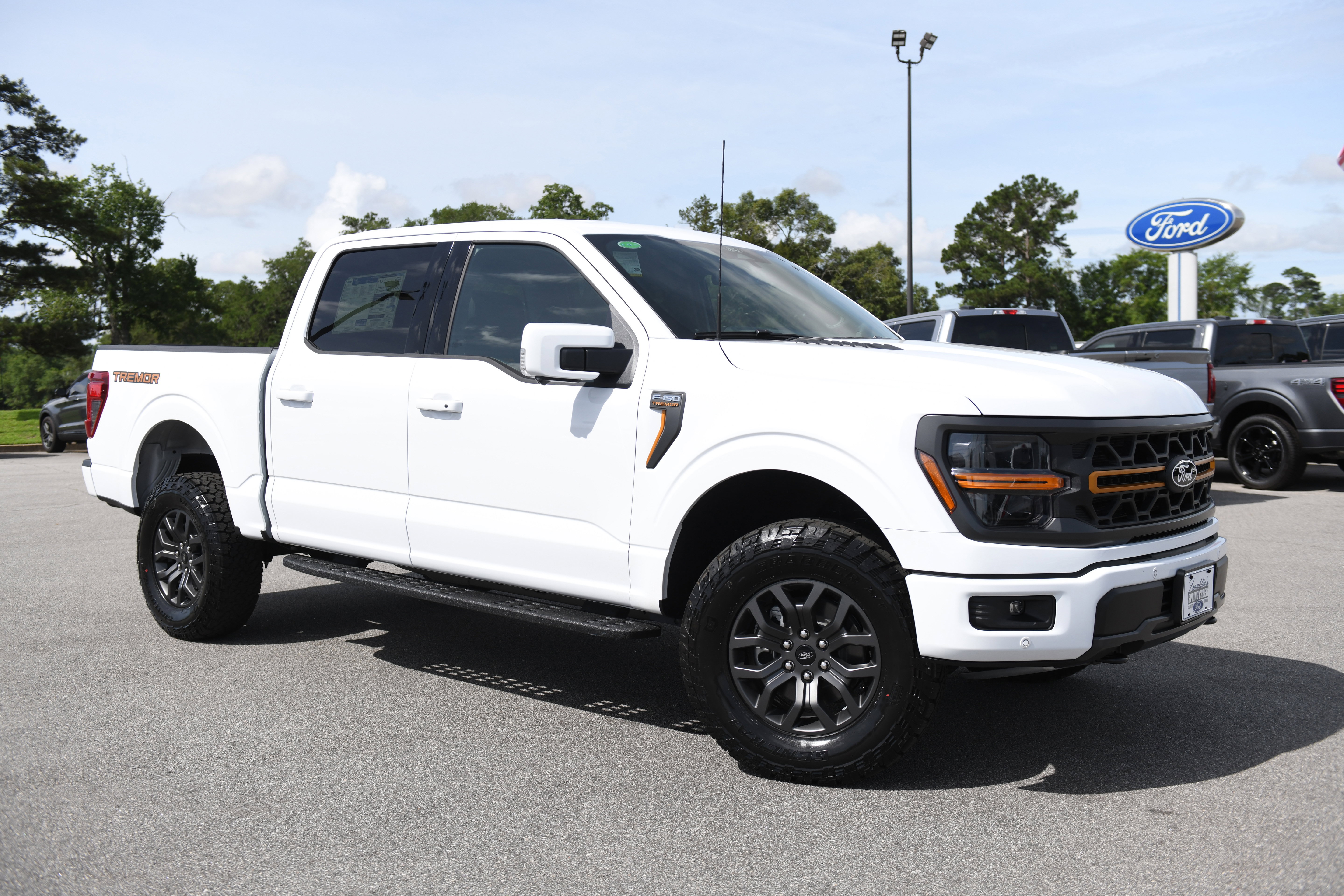 New 2026 Ford F150 Tremor w/ Equipment Group 402B