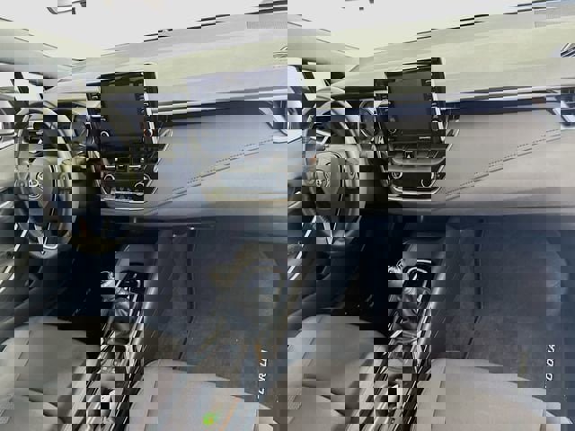 Used 2021 Toyota Corolla SE w/ Carpet Mat Package (TMS) image 27